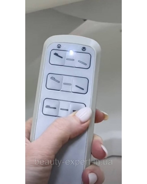 Косметологічна кушетка-крісло електричне (3 мотори) мод.YY-878 БЕЖЕВА Косметологічна кушетка-крісло електричне (3 мотори) мод.YY-878 БЕЖЕВА