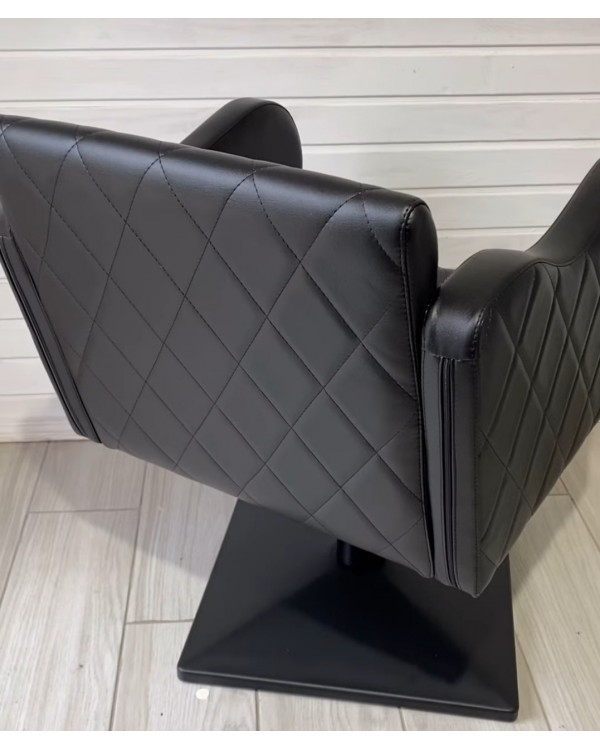 Стильне перукарське крісло KETRIN BLACK крісло майстра перукаря Стильне перукарське крісло KETRIN BLACK крісло майстра перукаря