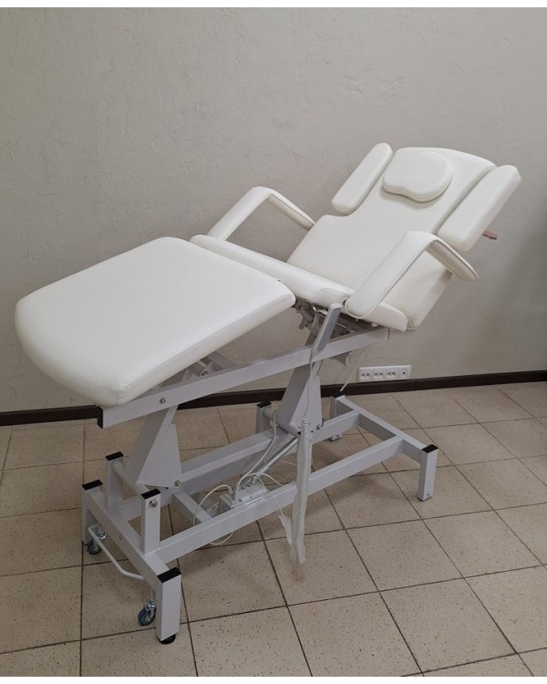Стационарный массажный стол 8271 White с 2 электромоторами для косметологии и реабилитации Стационарный массажный стол 8271 White с 2 электромоторами для косметологии и реабилитации