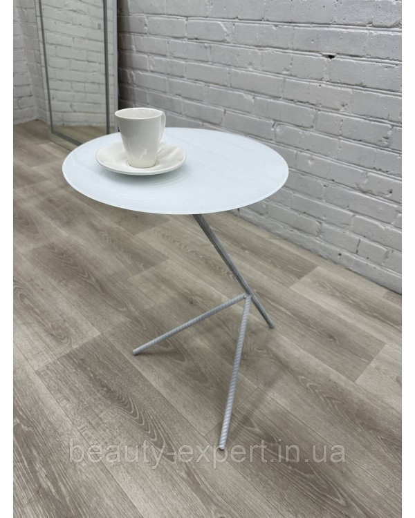 Кофейный столик MR-СМ_loft-21 с круглой стеклянной столешницей для клиентской зоны Кофейный столик MR-СМ_loft-21 с круглой стеклянной столешницей для клиентской зоны