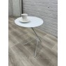 Кофейный столик MR-СМ_loft-21 с круглой стеклянной столешницей для клиентской зоны