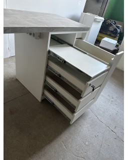 Стол маникюрный для мастера салона красоты тумбой карго и розетками СМ200-14_MR-foto6