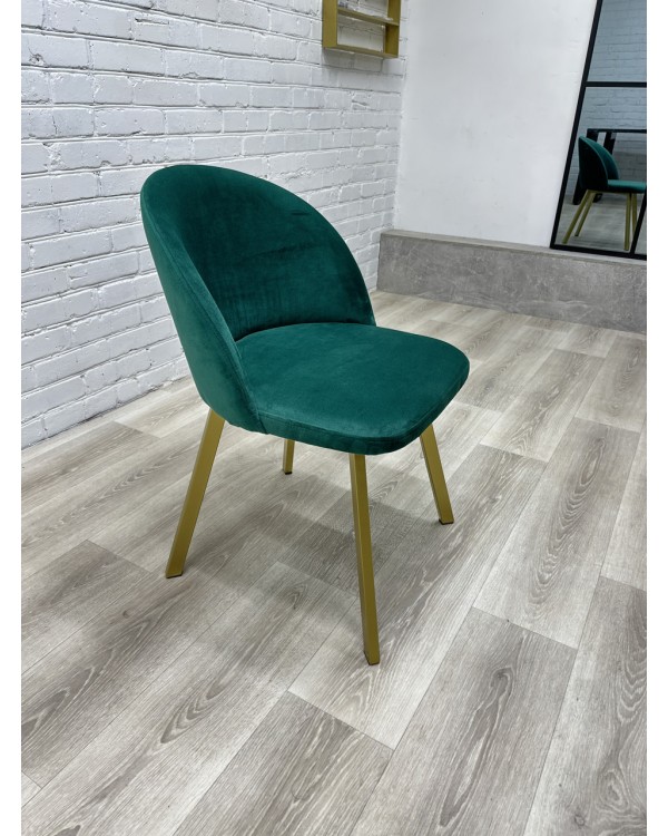 Стильний м'який стільчик Urban Comfort з ніжками Gold Зручне крісло для квартири офісу або кафе КР-02gold_MR