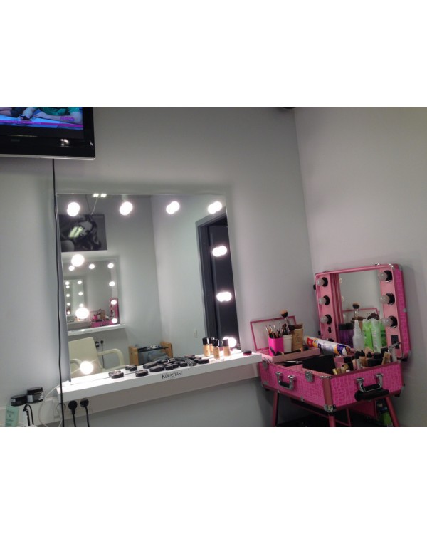 Дзеркало з підсвіткою M608 FONS